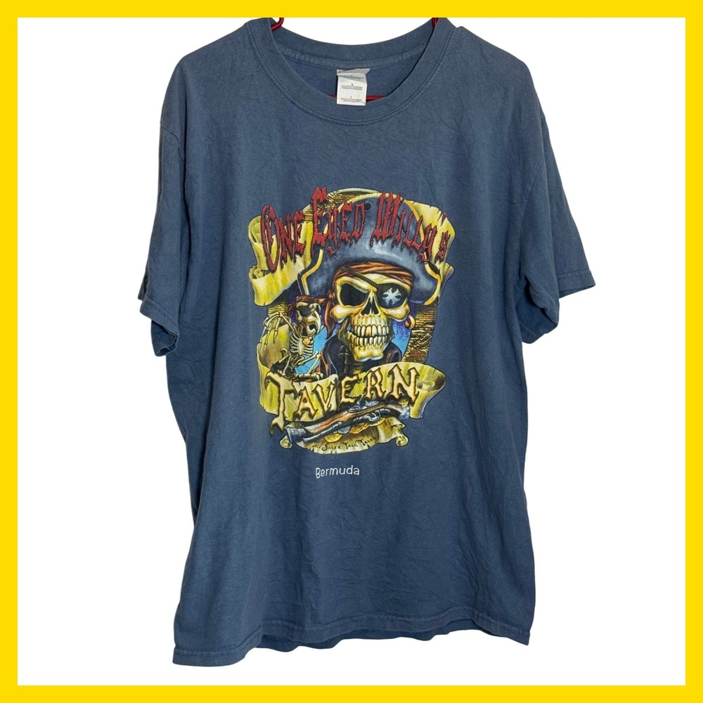 Gildan One Eyed Willys Tavern Bermuda Pirate Skeleton Graphic T-Shirt Blue L‎